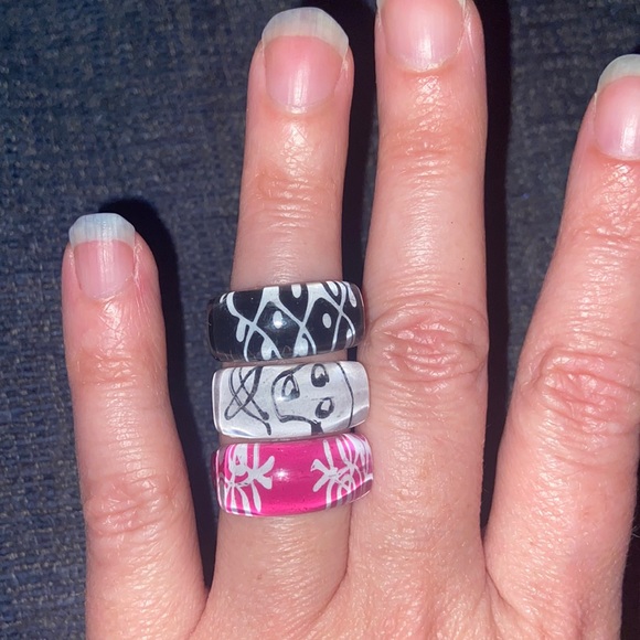 Three Coordinating Acrylic Rings - Picture 1 of 4